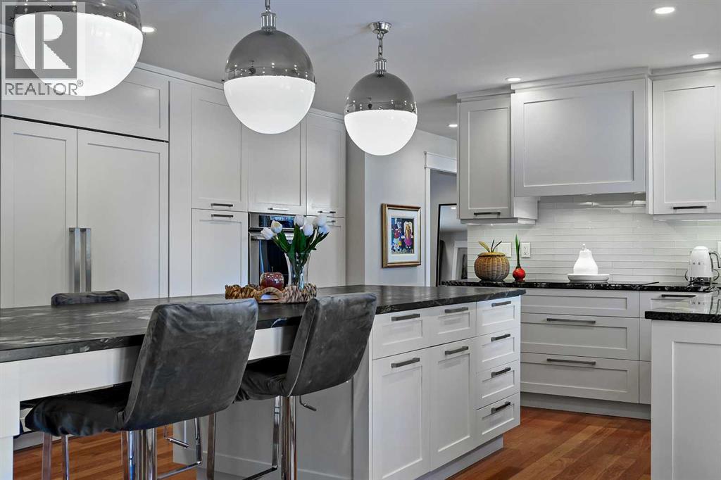 116 Bay View Drive Sw, Calgary, Alberta  T2V 3N8 - Photo 11 - A2290737