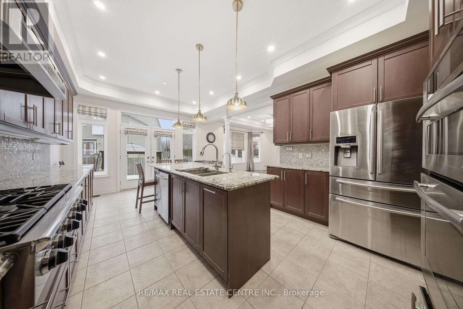 3290 Erin Centre Boulevard, Mississauga (Churchill Meadows), Ontario  L5M 0K9 - Photo 16 - W12857080