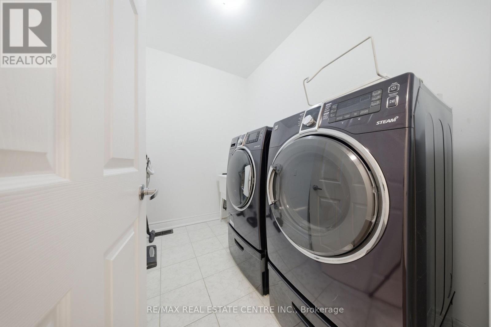 3290 Erin Centre Boulevard, Mississauga (Churchill Meadows), Ontario  L5M 0K9 - Photo 35 - W12857080