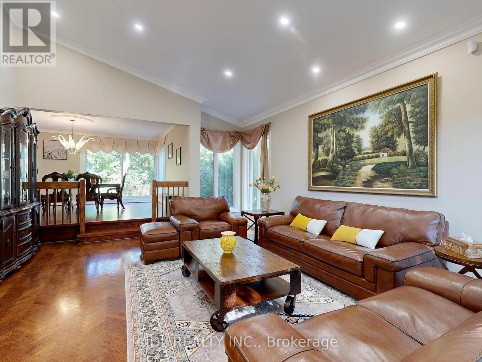 11 Moodie Drive, Richmond Hill, Ontario  L4C 8C9 - Photo 10 - N12845524