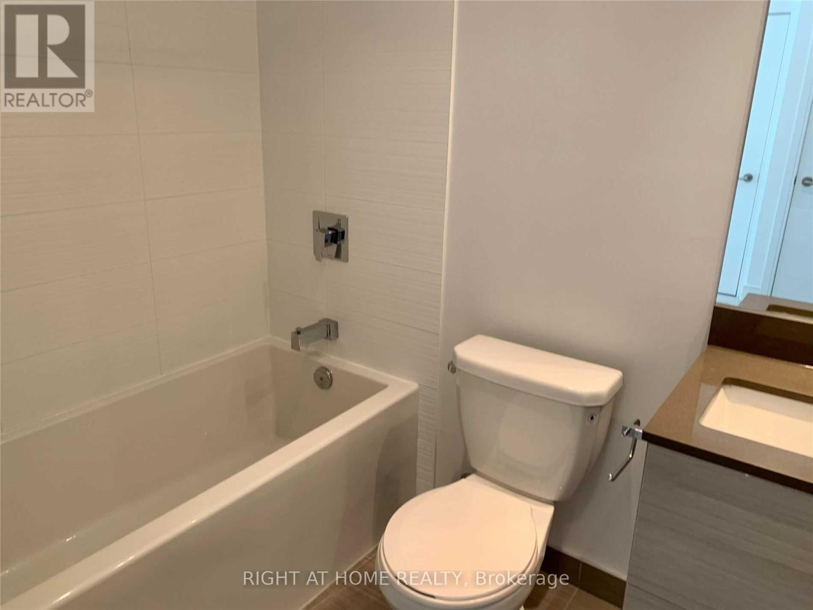 218 - 525 Adelaide Street W, Toronto, Ontario  M5V 1T6 - Photo 8 - C12664282