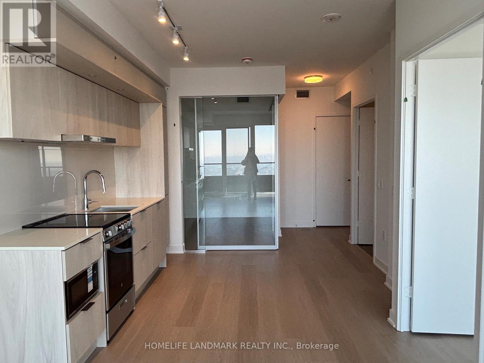 3912 - 448 Burnhamthorpe Road, Mississauga, Ontario  L5B 0R4 - Photo 18 - W12856134