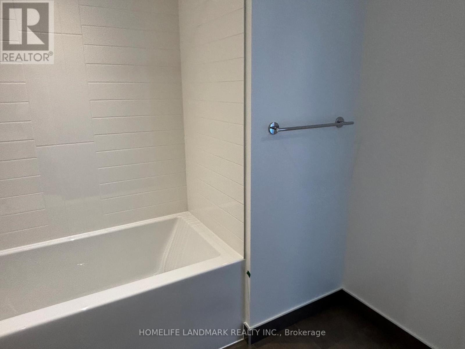 3912 - 448 Burnhamthorpe Road, Mississauga, Ontario  L5B 0R4 - Photo 7 - W12856134