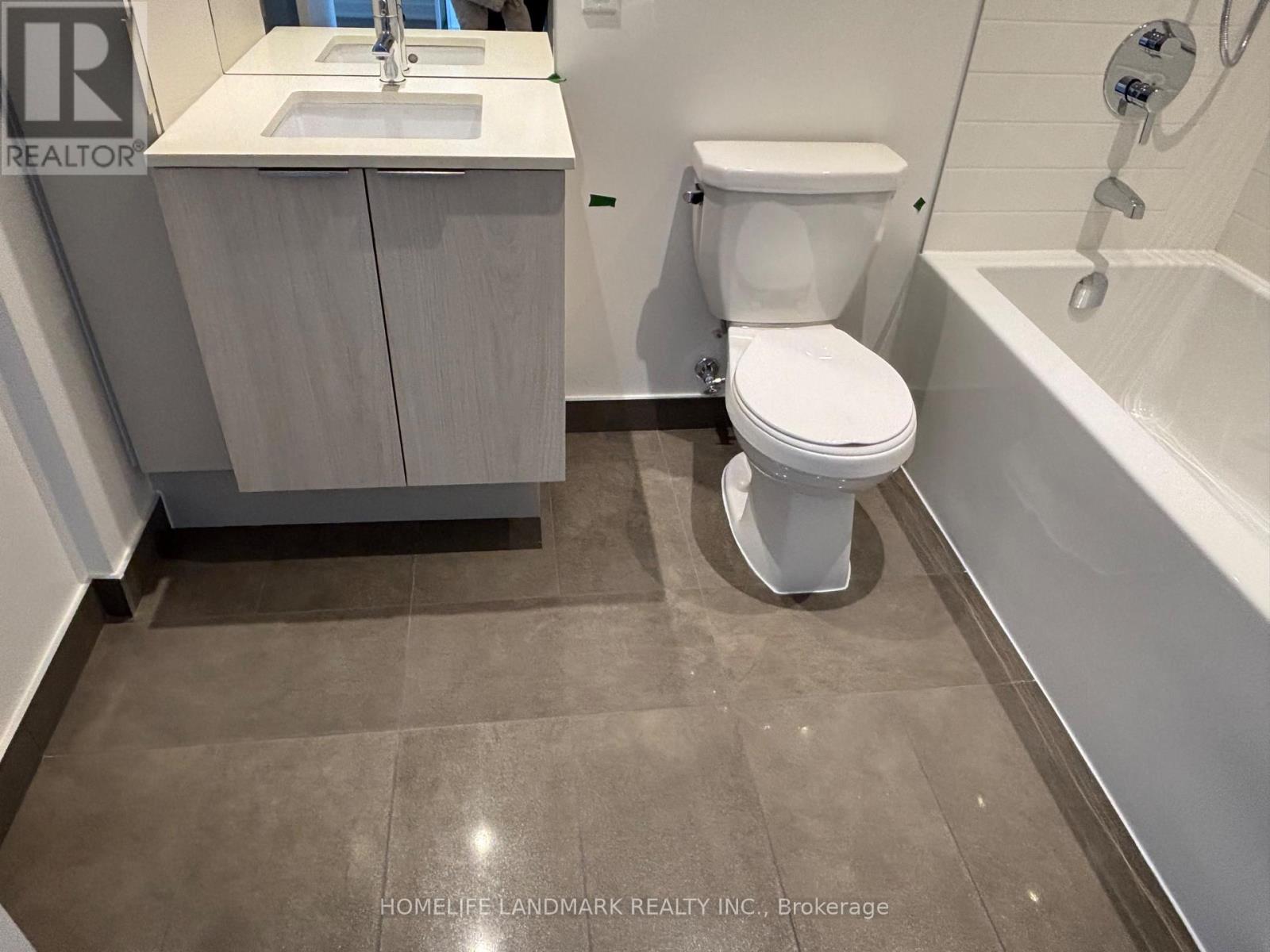 3912 - 448 Burnhamthorpe Road, Mississauga, Ontario  L5B 0R4 - Photo 9 - W12856134