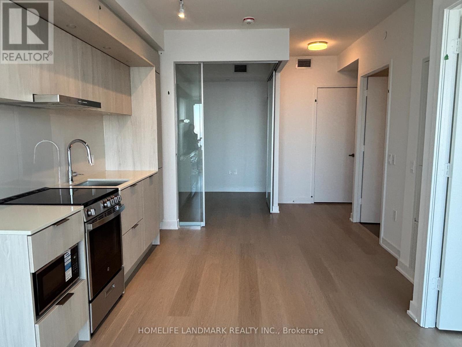 3912 - 448 Burnhamthorpe Road, Mississauga, Ontario  L5B 0R4 - Photo 17 - W12856134