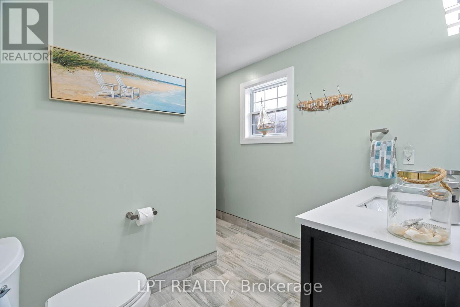 7652 Riverside Drive, Lambton Shores, Ontario  N0M 2L0 - Photo 21 - X12857372