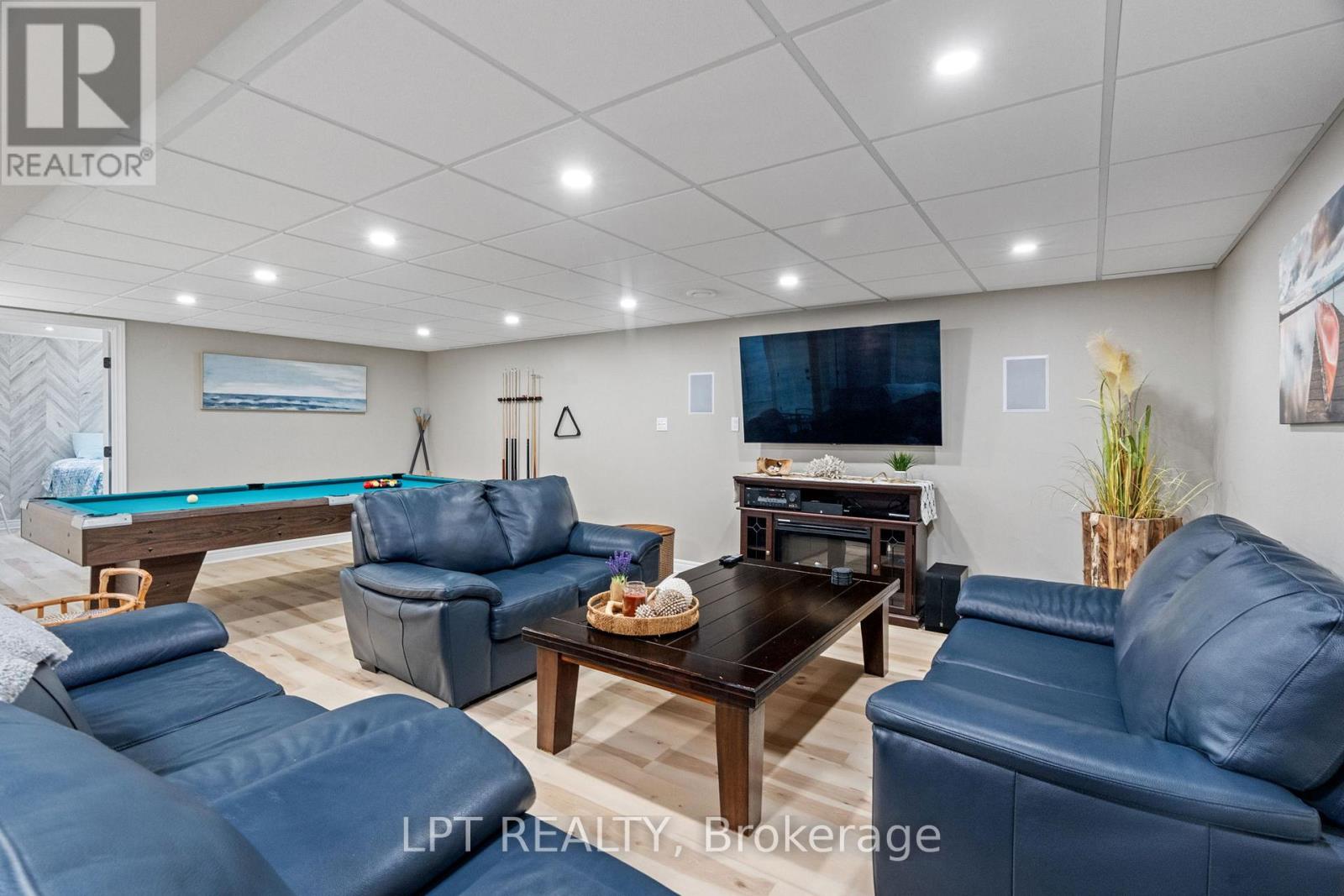 7652 Riverside Drive, Lambton Shores, Ontario  N0M 2L0 - Photo 27 - X12857372