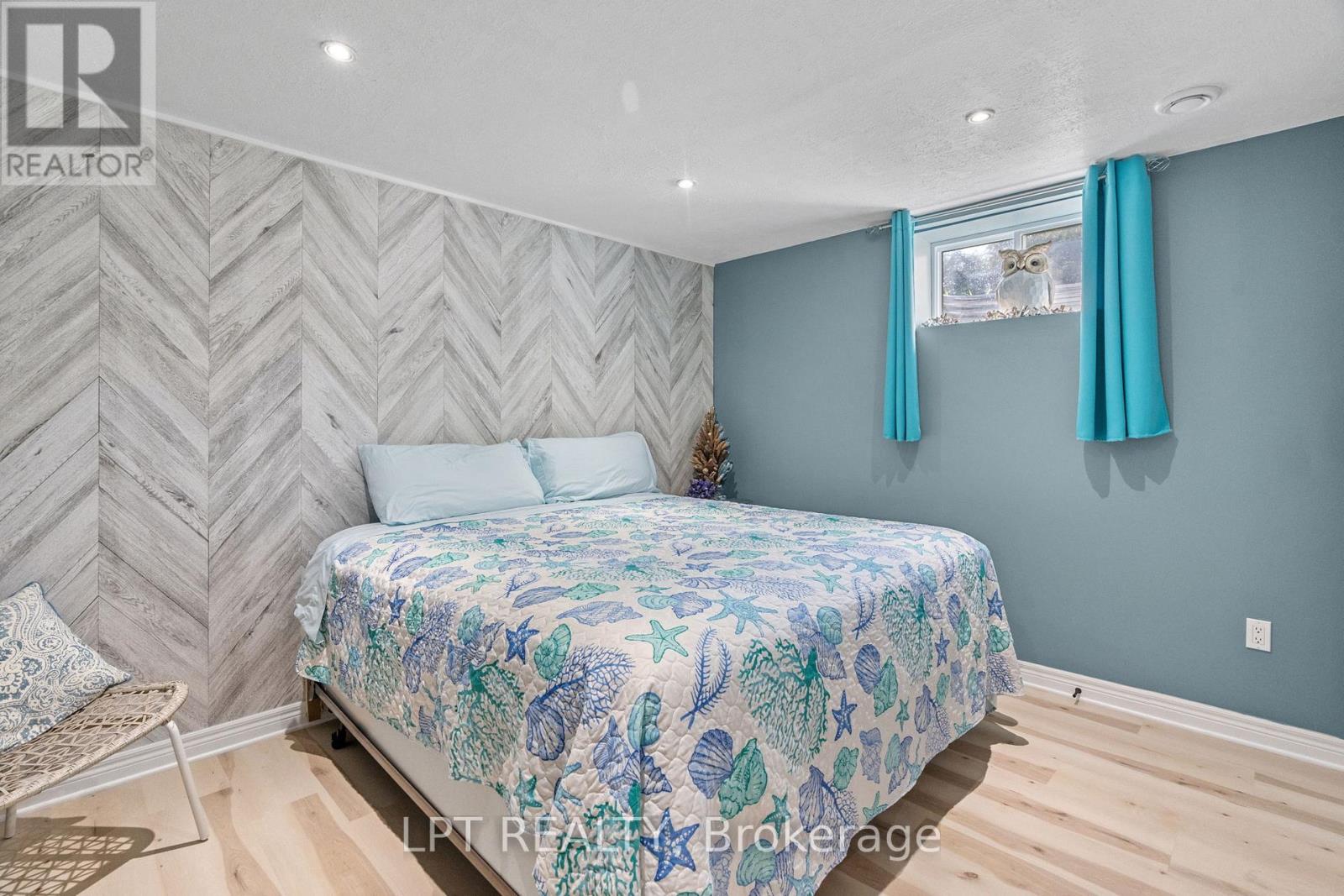 7652 Riverside Drive, Lambton Shores, Ontario  N0M 2L0 - Photo 31 - X12857372