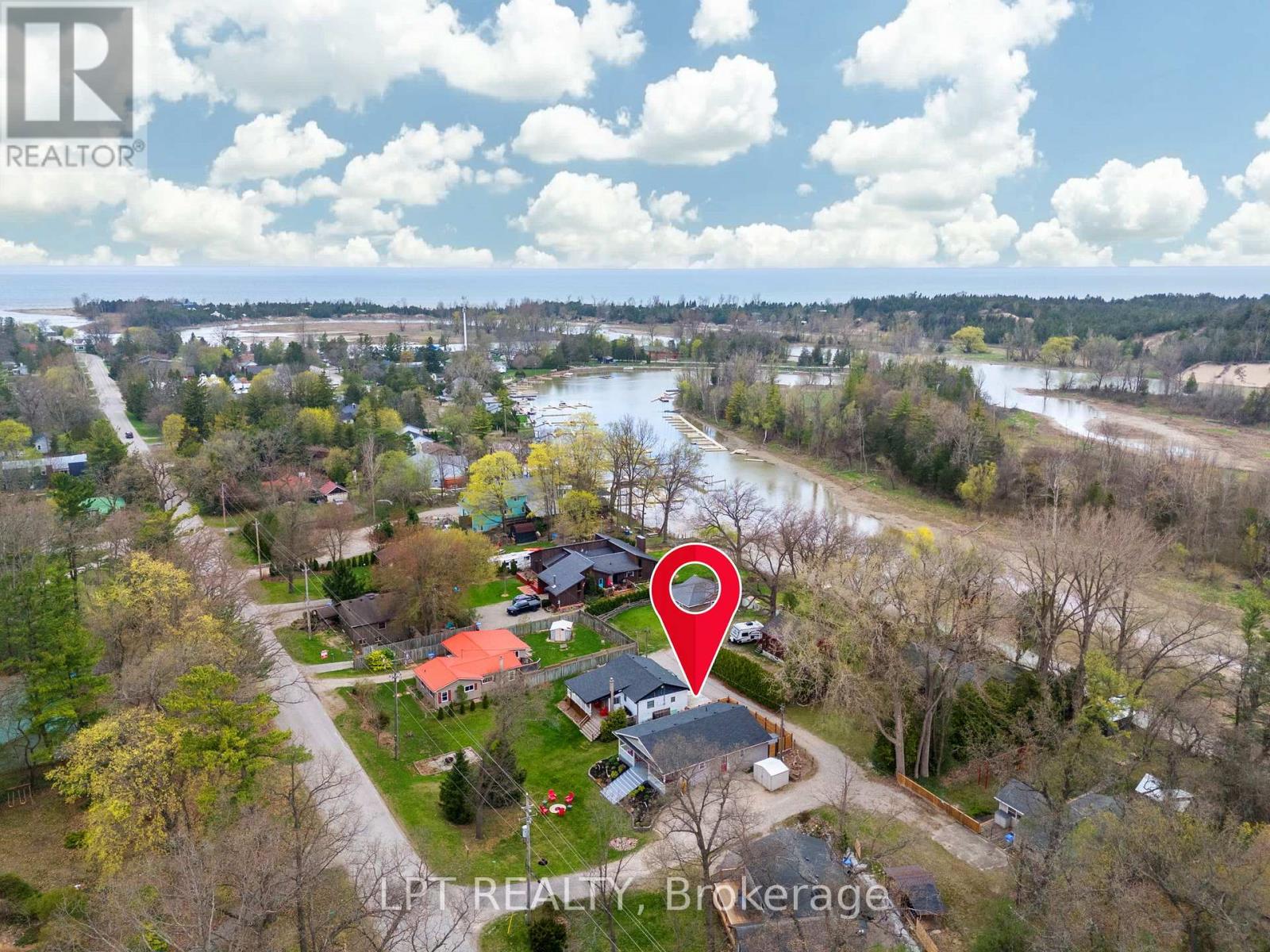 7652 Riverside Drive, Lambton Shores, Ontario  N0M 2L0 - Photo 43 - X12857372