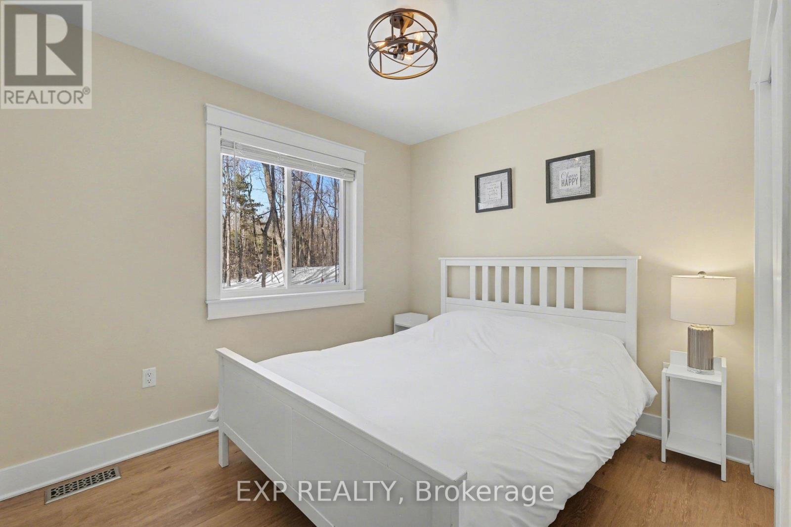 20 Crestview Drive, Greater Madawaska, Ontario  K0J 1H0 - Photo 15 - X12857374