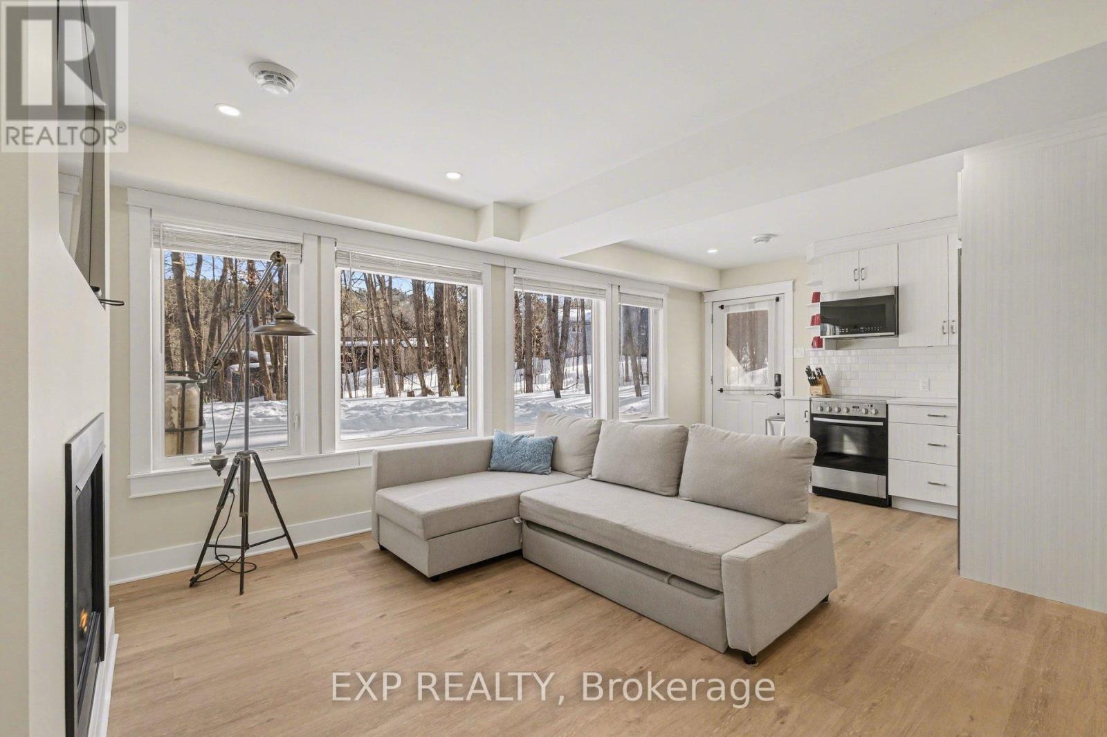 20 Crestview Drive, Greater Madawaska, Ontario  K0J 1H0 - Photo 23 - X12857374