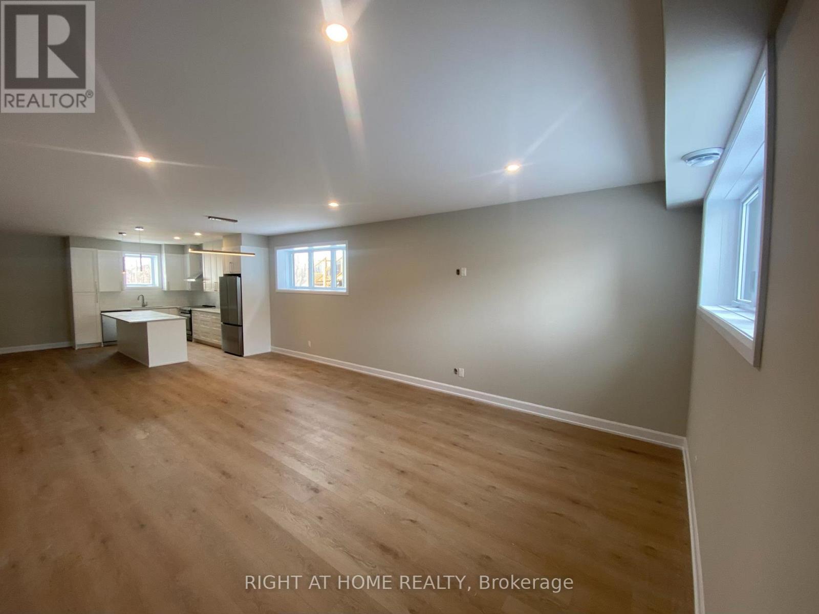 A - 922 Cologne Street, Russell, Ontario  K0A 1W0 - Photo 3 - X12796166