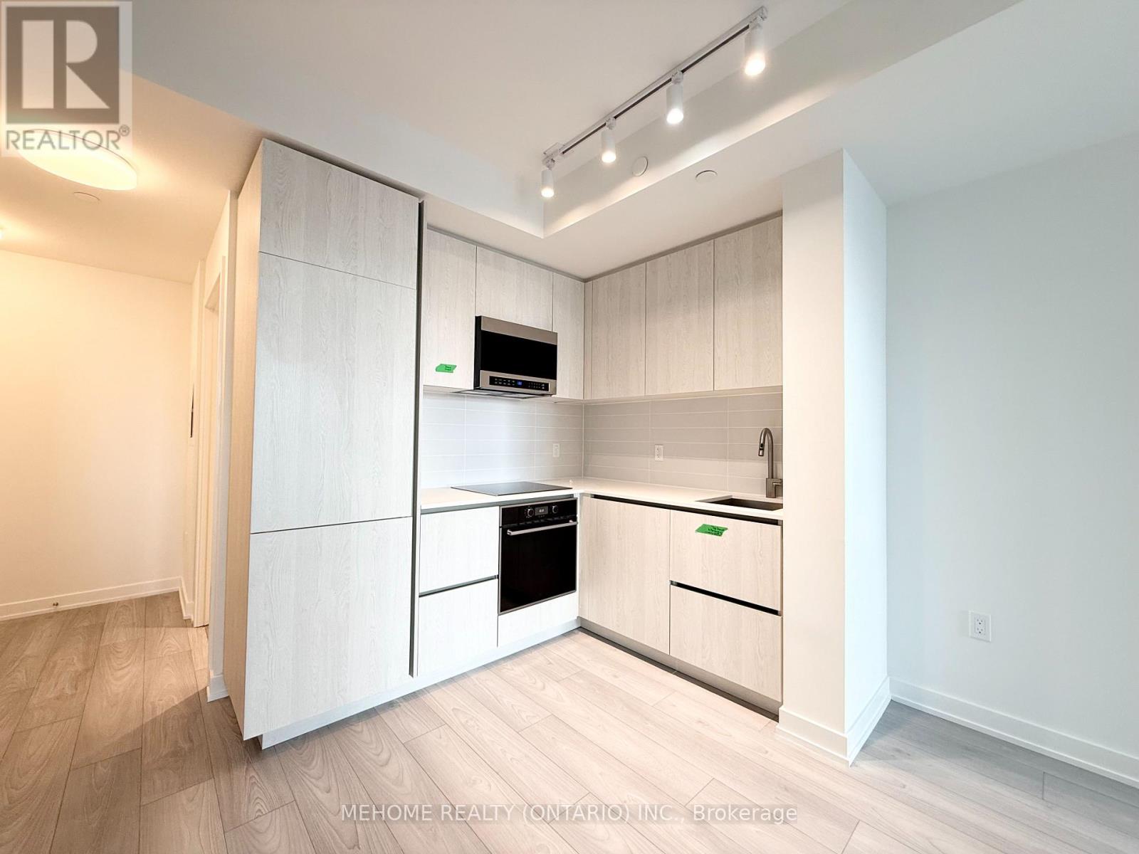 1501s - 110 Broadway Avenue, Toronto, Ontario  M4P 1V7 - Photo 3 - C12857386