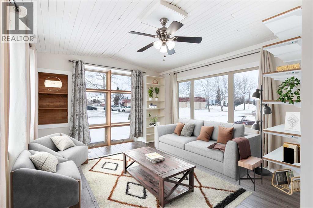 1 Park Avenue, Carstairs, Alberta  T0M 0N0 - Photo 2 - A2276251