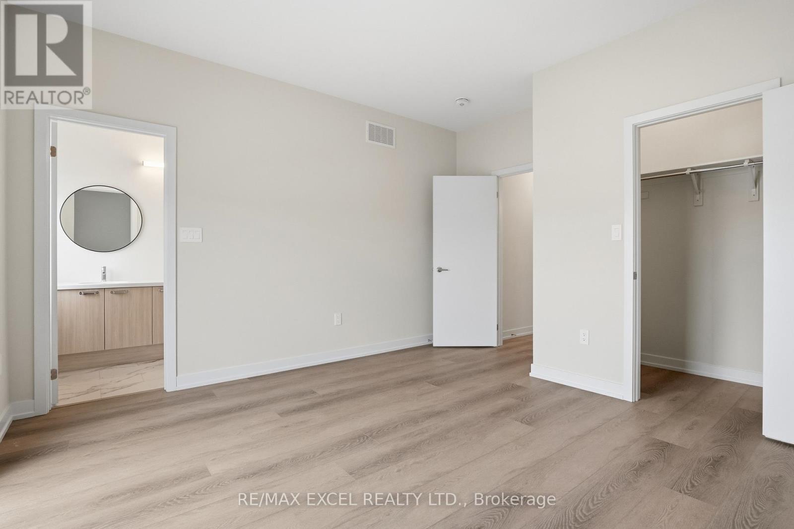 7 Peace Lane, Richmond Hill, Ontario  L4B 0J4 - Photo 18 - N12857378