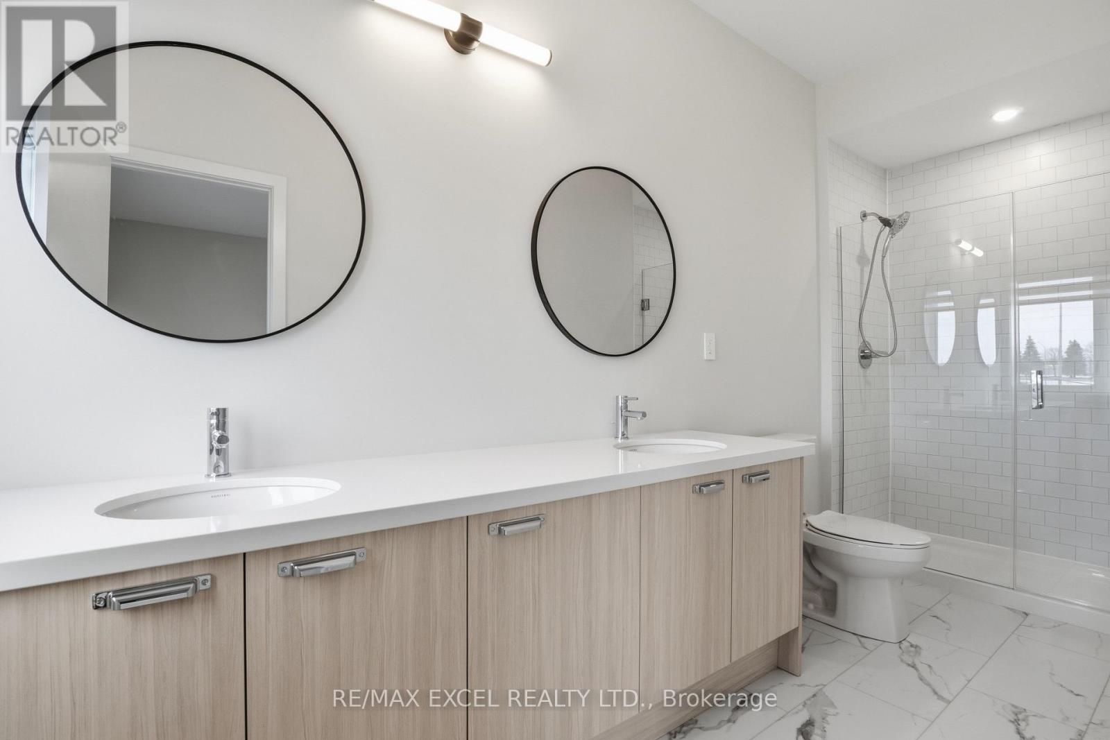 7 Peace Lane, Richmond Hill, Ontario  L4B 0J4 - Photo 19 - N12857378