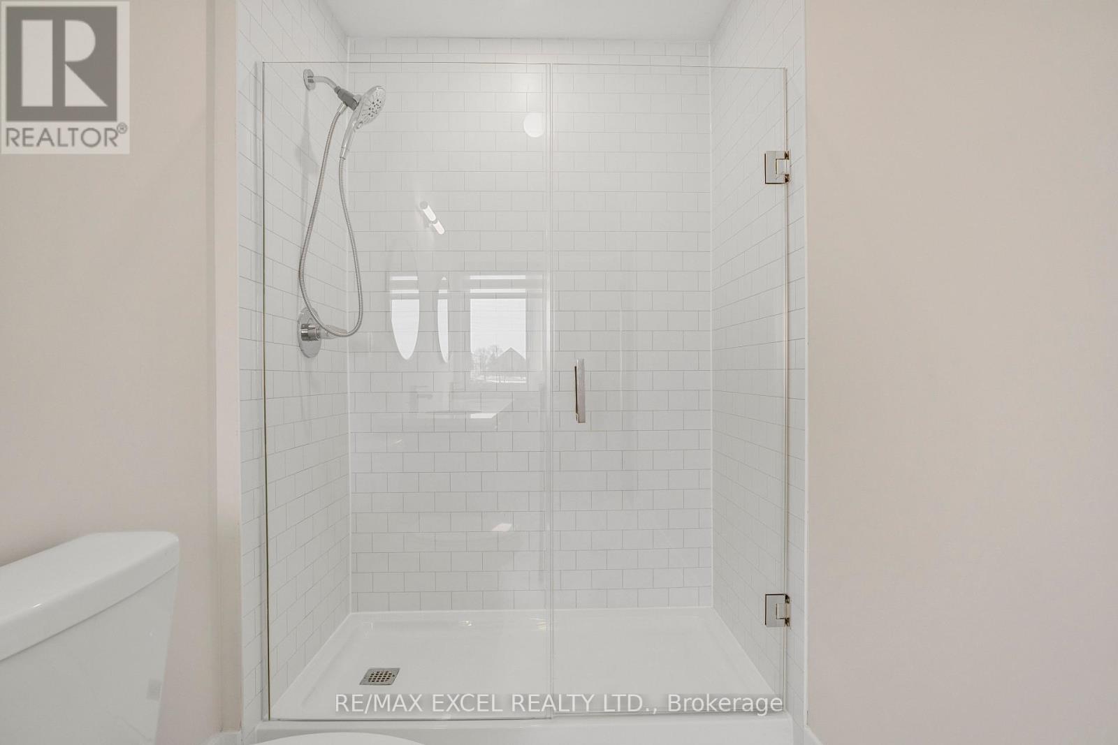 7 Peace Lane, Richmond Hill, Ontario  L4B 0J4 - Photo 20 - N12857378