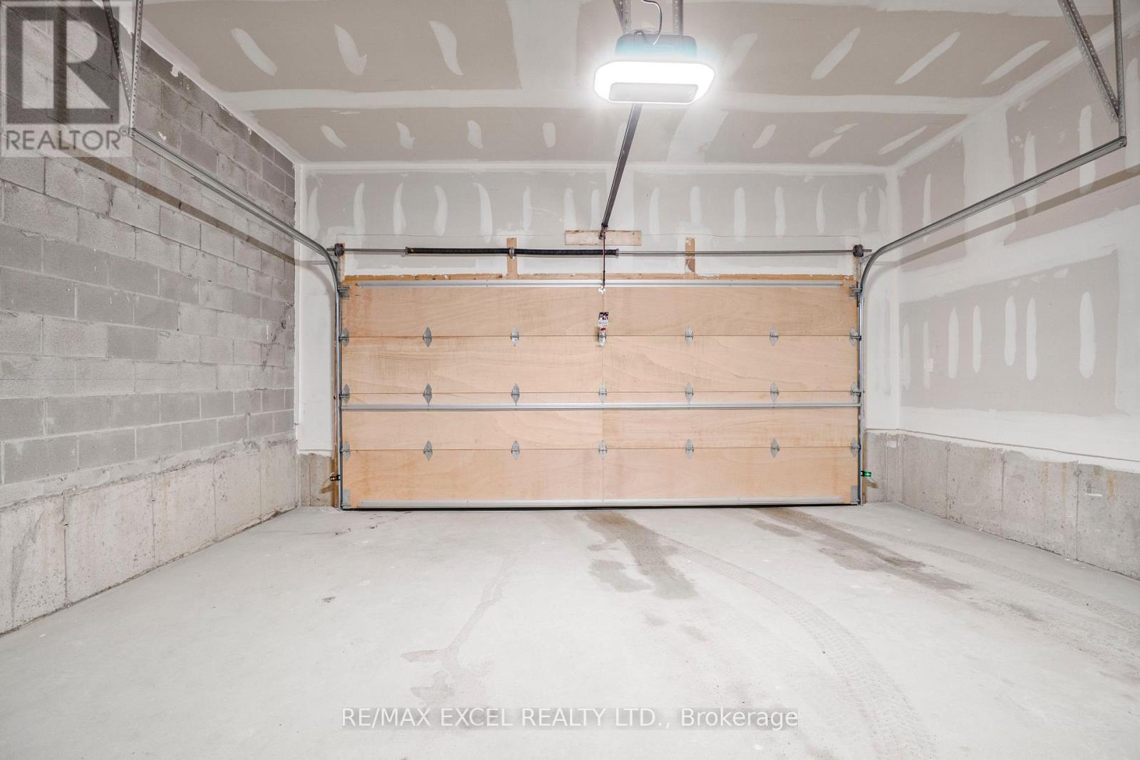 7 Peace Lane, Richmond Hill, Ontario  L4B 0J4 - Photo 36 - N12857378