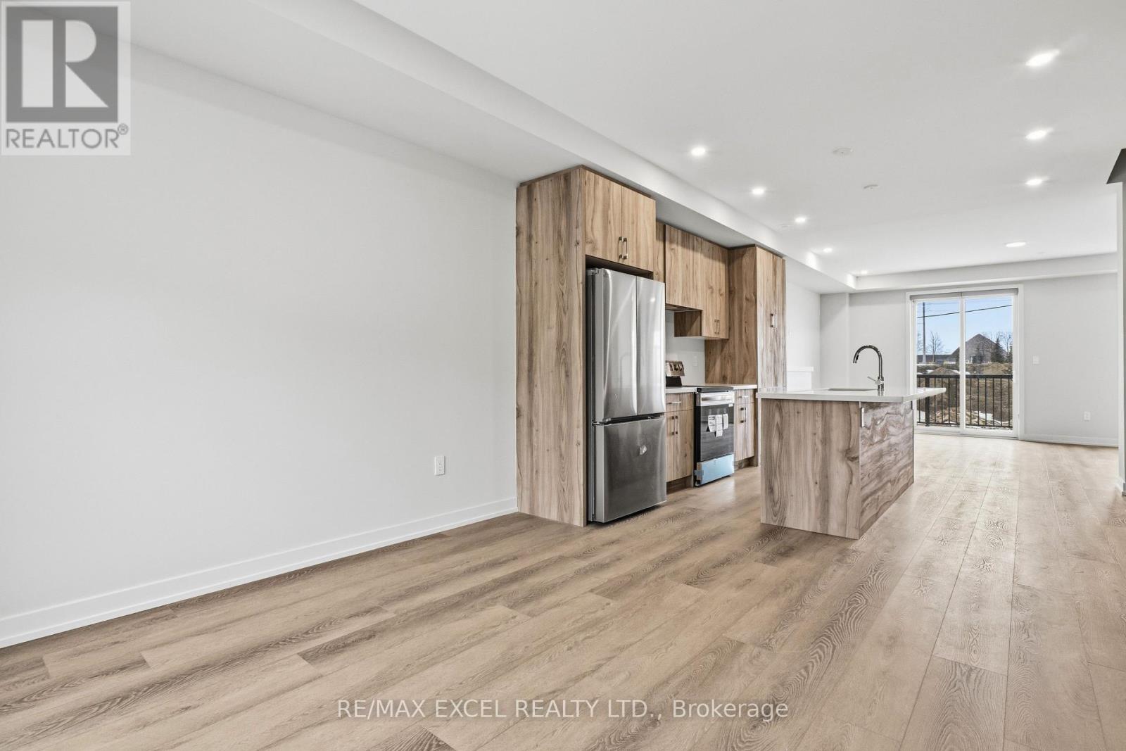 7 Peace Lane, Richmond Hill, Ontario  L4B 0J4 - Photo 8 - N12857378