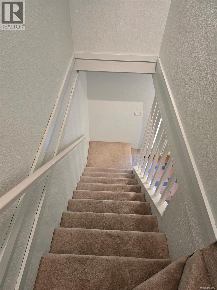 2905 Leigh Rd, Langford, British Columbia  V9B 4G6 - Photo 33 - 1009304