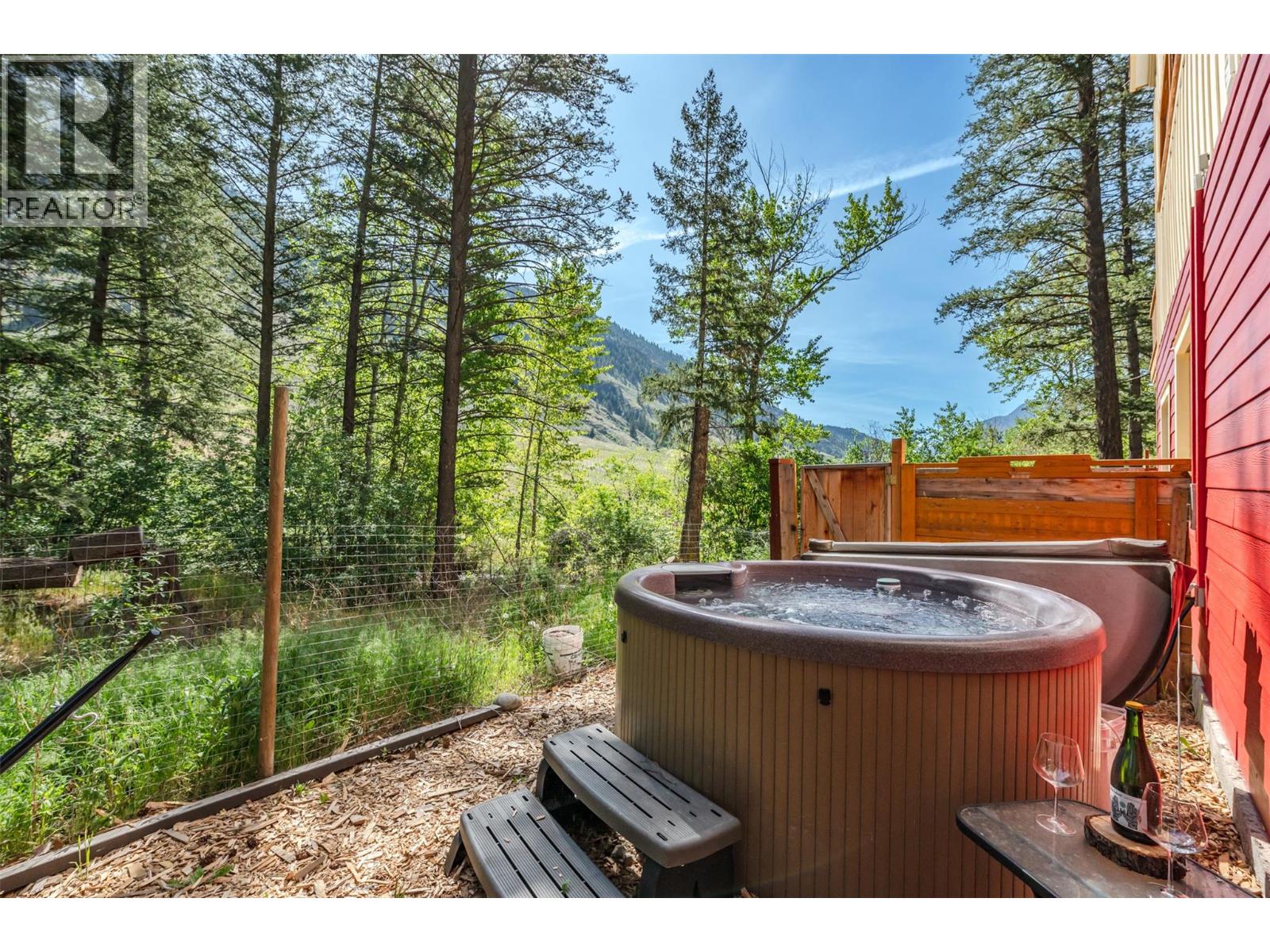 2636 11th Street, Olalla, British Columbia  V0X 1N6 - Photo 38 - 10377565