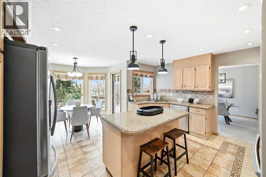 220 Mckenzie Lake Cove Se, Calgary, Alberta  T2Z 1M4 - Photo 12 - A2279570