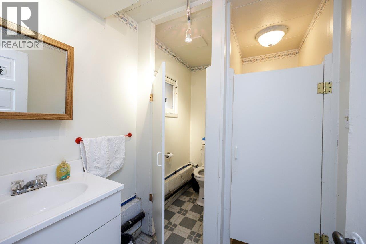 131 E Kings Road, North Vancouver, British Columbia  V7N 1H4 - Photo 22 - R3097196