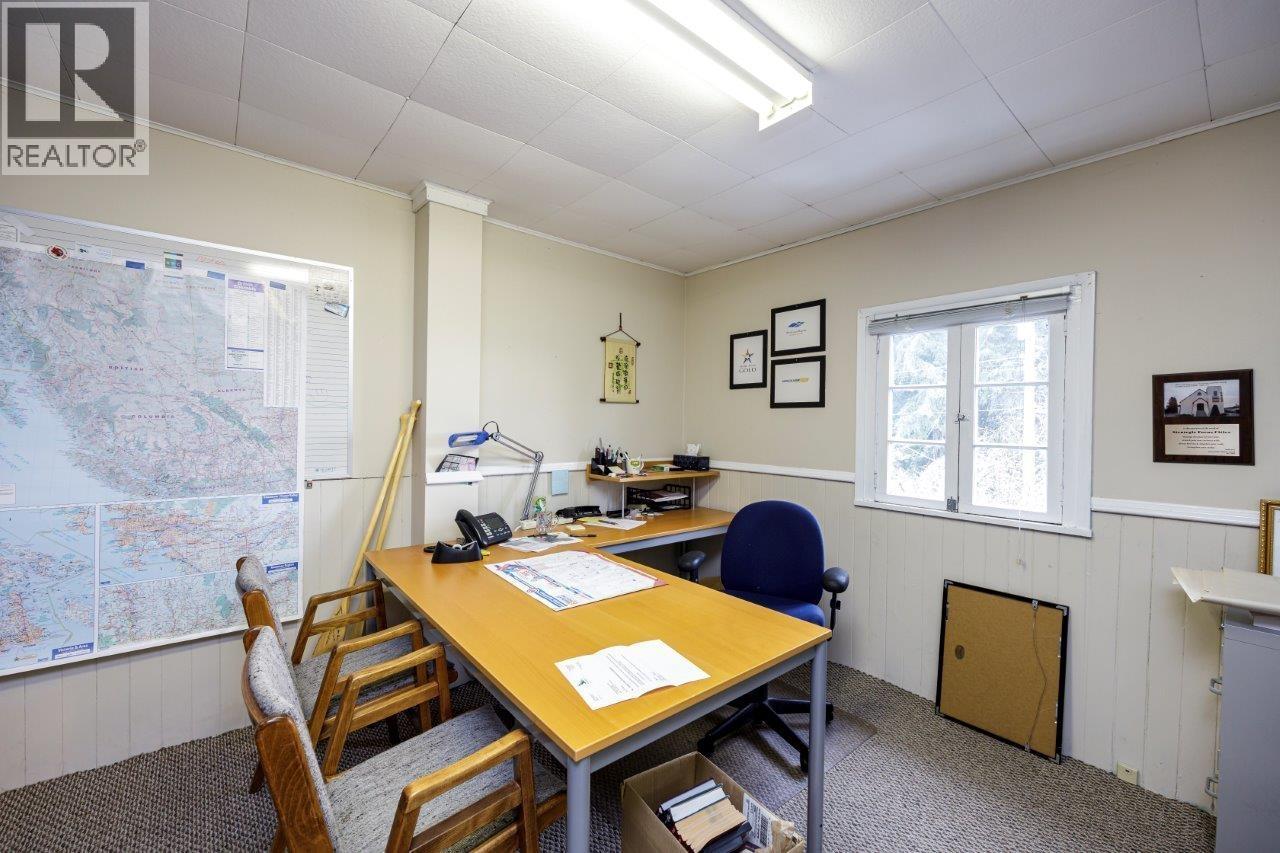 131 E Kings Road, North Vancouver, British Columbia  V7N 1H4 - Photo 32 - R3097196