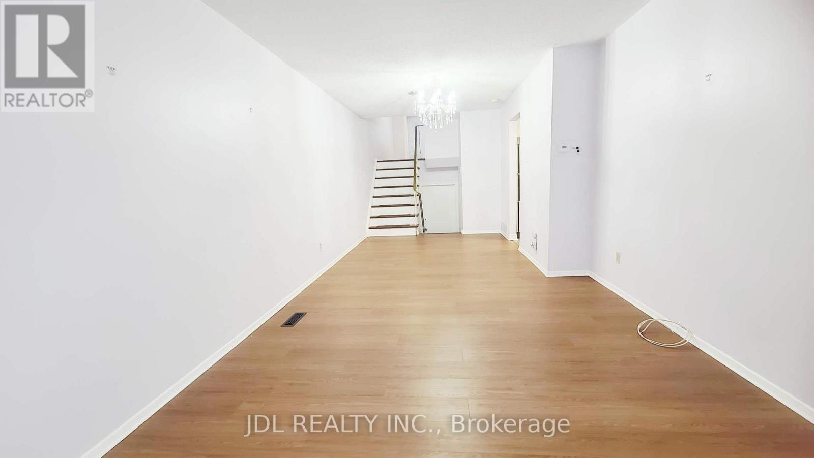 4 Lowbank Court, Toronto, Ontario  M2M 3A4 - Photo 13 - C12857404