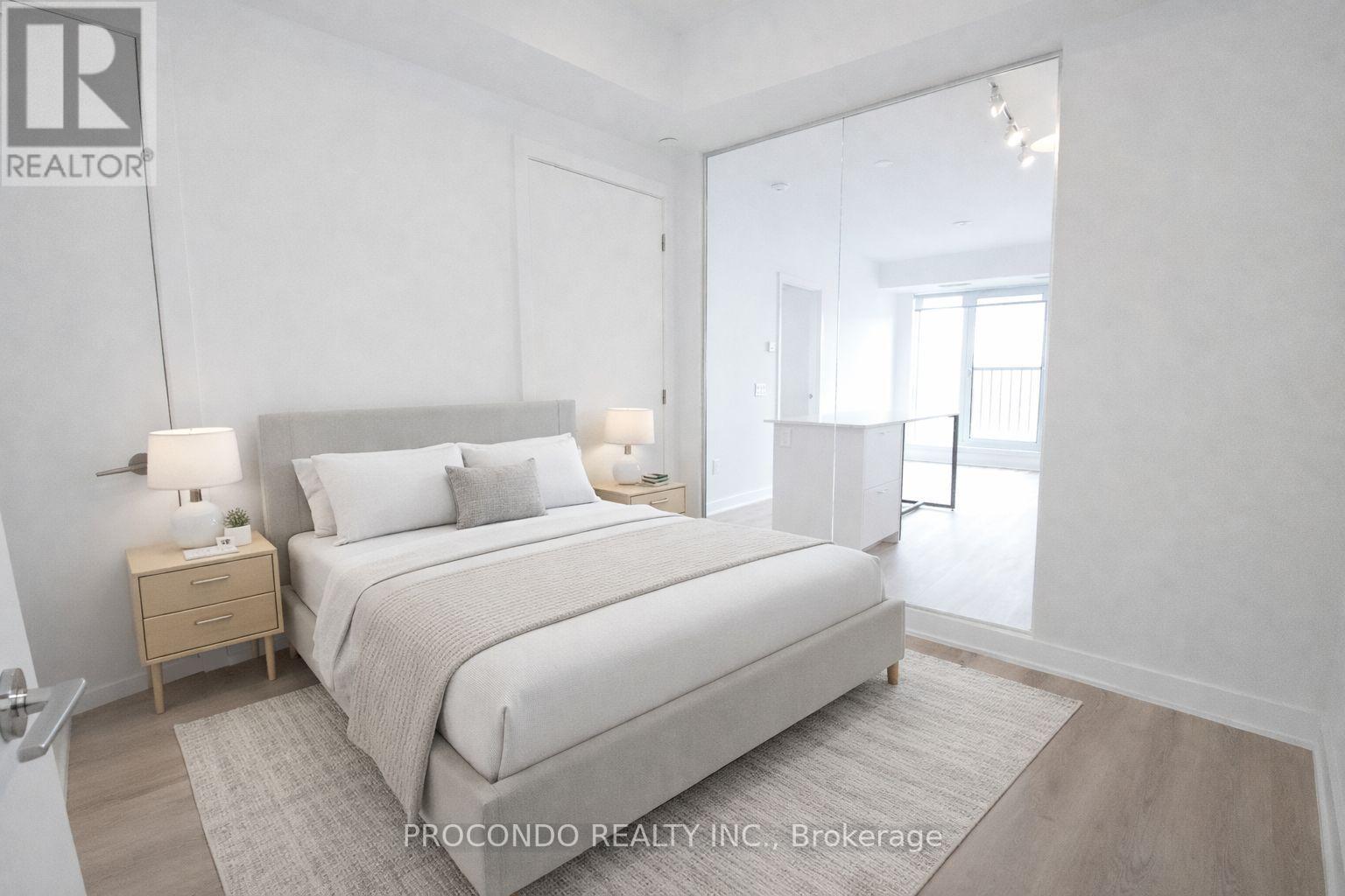 30 Dreamers Way, Toronto, Ontario  M5A 0Y7 - Photo 10 - C12857414