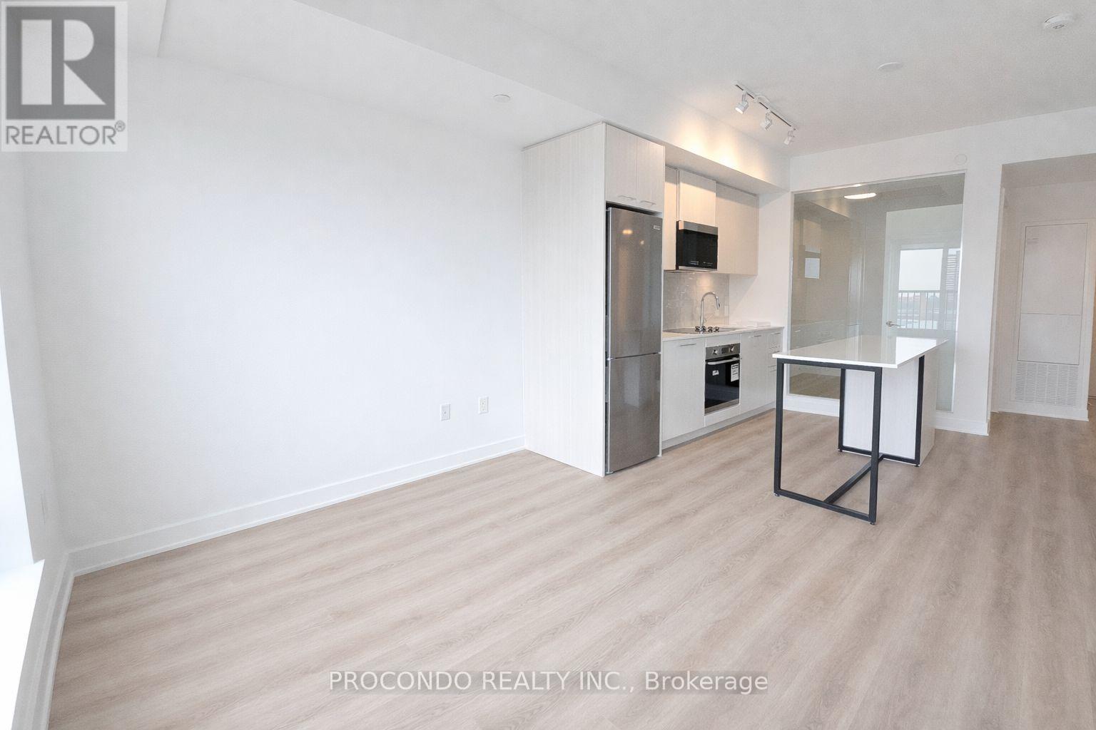 30 Dreamers Way, Toronto, Ontario  M5A 0Y7 - Photo 3 - C12857414