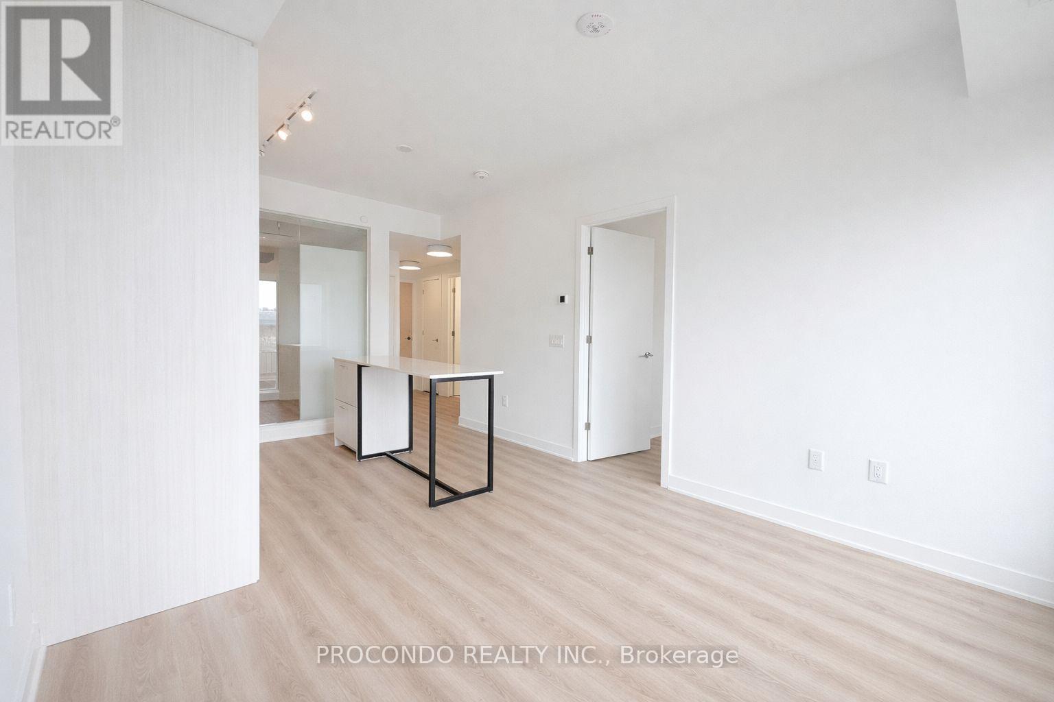 30 Dreamers Way, Toronto, Ontario  M5A 0Y7 - Photo 5 - C12857414