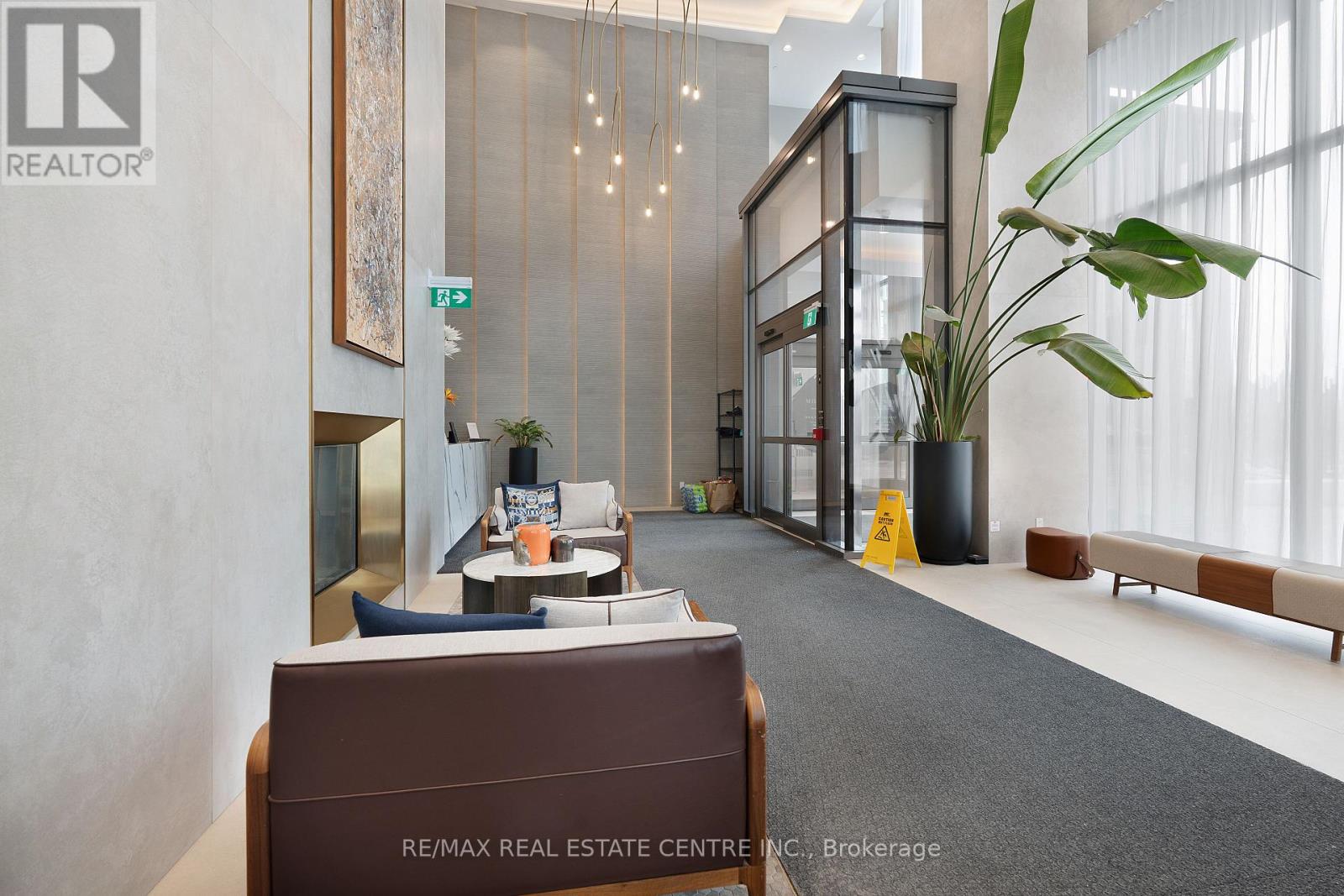 310 - 1000 Portage Parkway, Vaughan, Ontario  L4K 0L1 - Photo 33 - N12857400