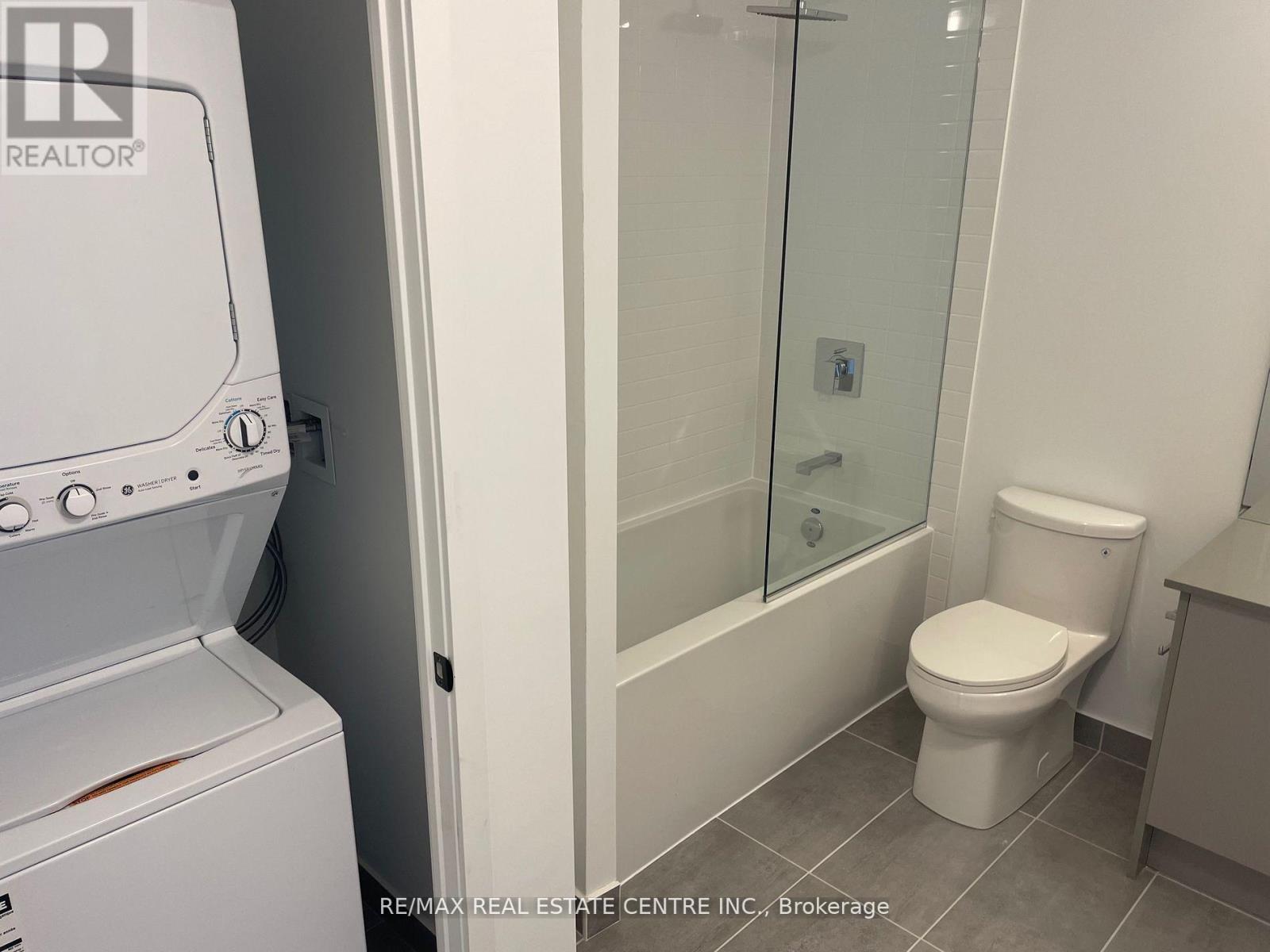 1320 - 2489 Taunton Road, Oakville, Ontario  L6H 3R9 - Photo 4 - W12857402