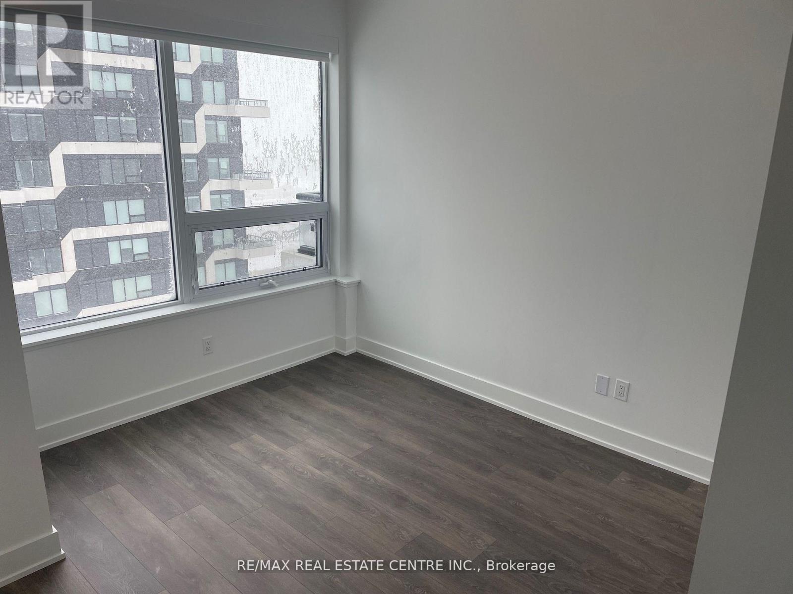 1320 - 2489 Taunton Road, Oakville, Ontario  L6H 3R9 - Photo 5 - W12857402