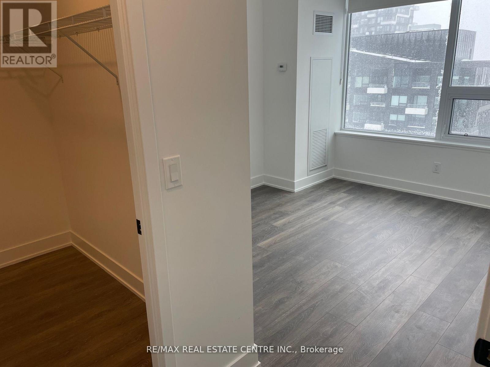 1320 - 2489 Taunton Road, Oakville, Ontario  L6H 3R9 - Photo 7 - W12857402