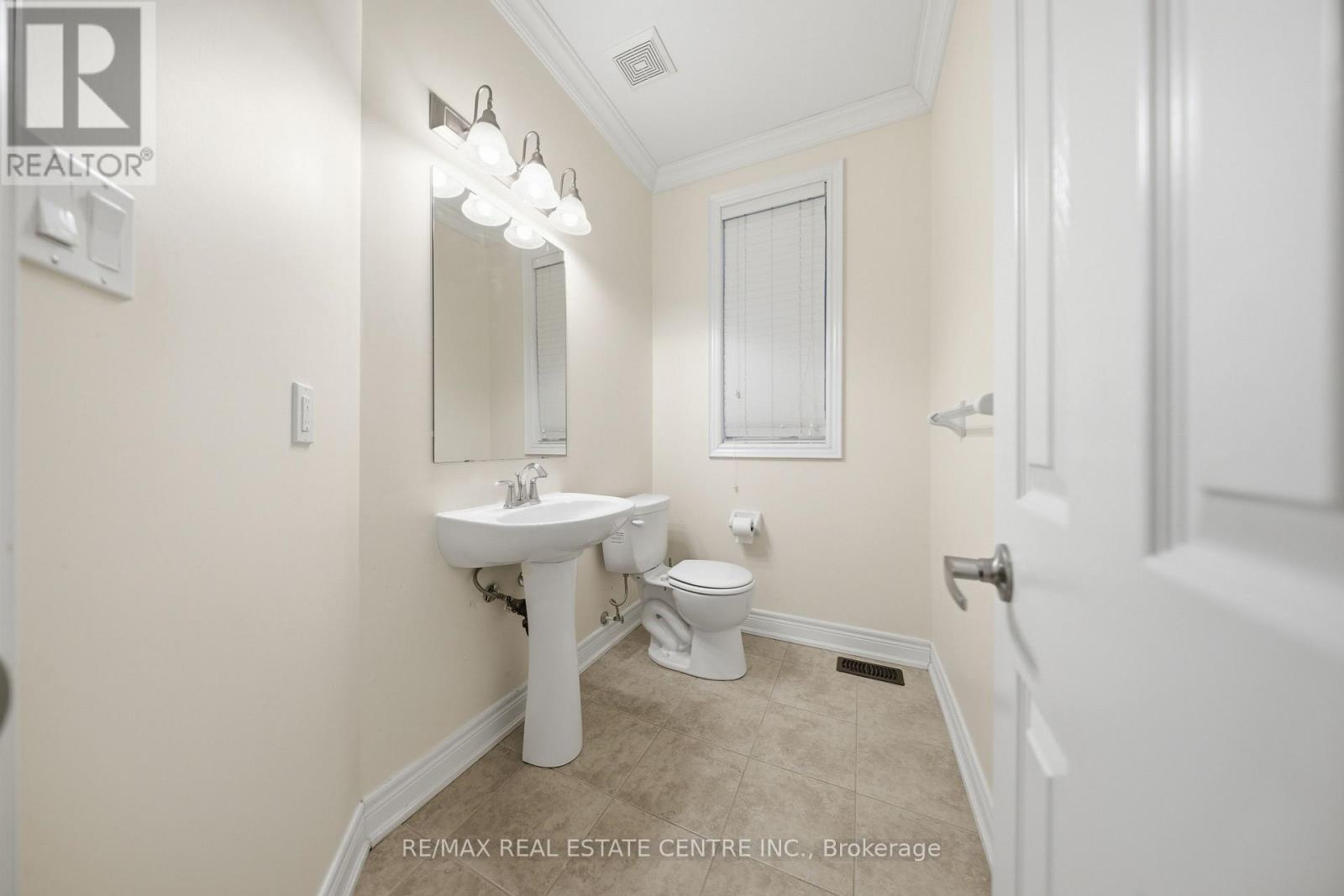 3290 Erin Centre Boulevard, Mississauga, Ontario  L5M 0K9 - Photo 5 - W12857412