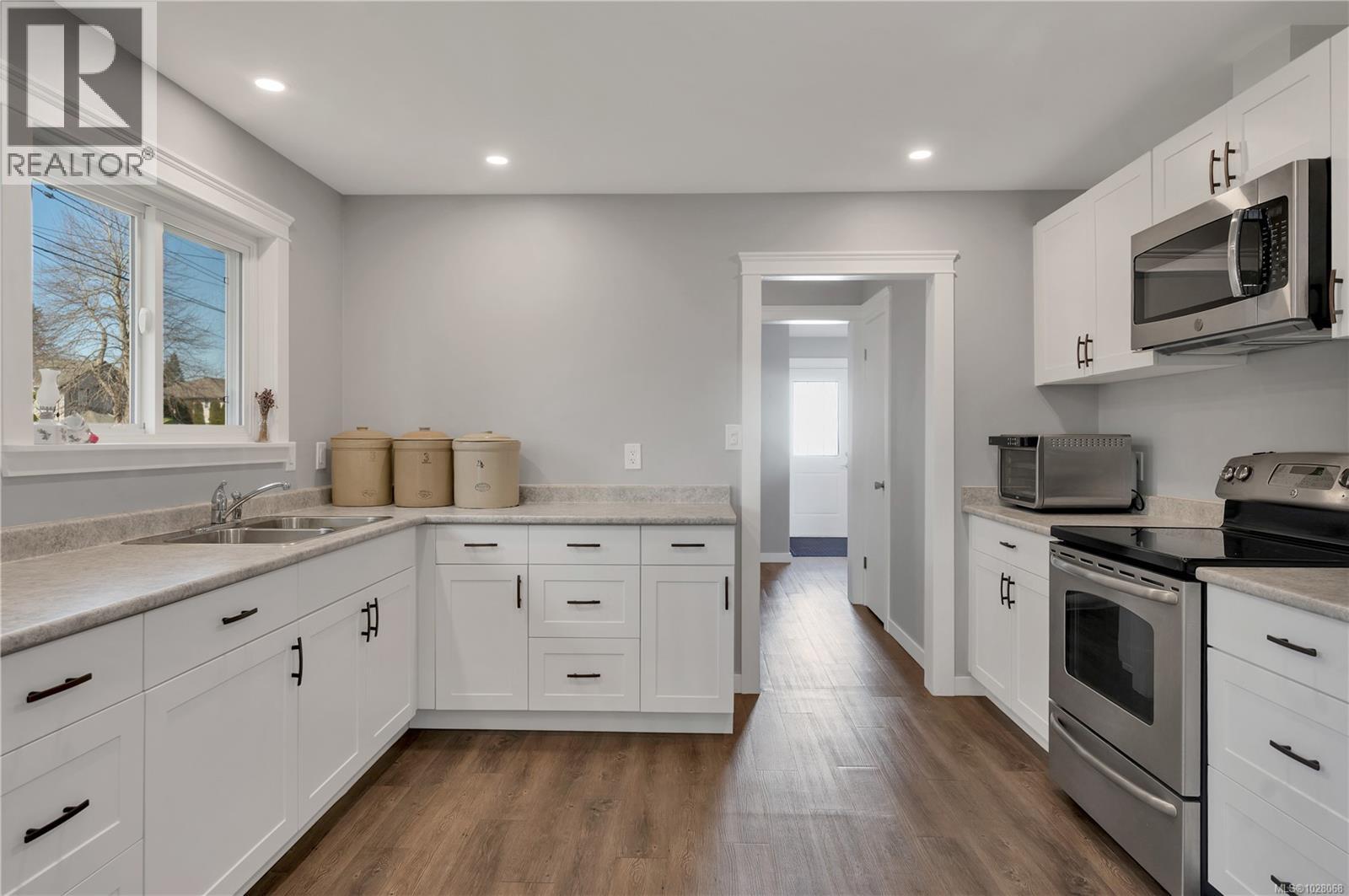 277 Carolyn Rd, Campbell River, British Columbia  V9W 3M2 - Photo 2 - 1028068