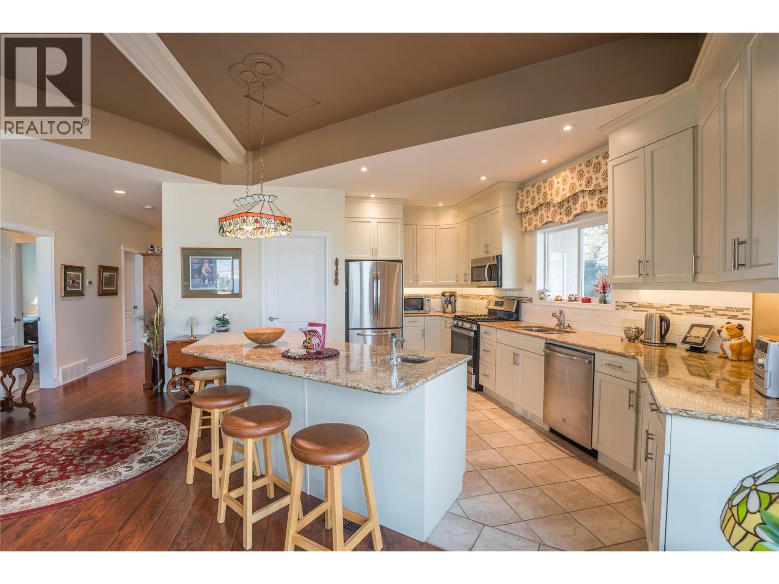 7118 Hespeler Road, Summerland, British Columbia  V0H 1Z4 - Photo 9 - 10378165