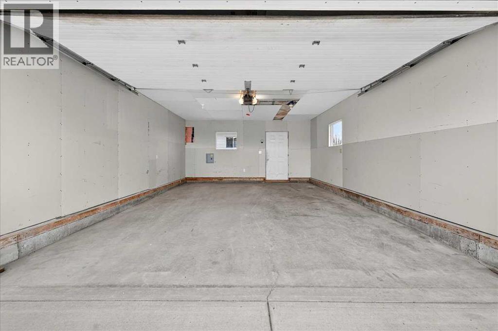 2103 Country Hills Circle Nw, Calgary, Alberta  T3K 4Z3 - Photo 29 - A2288133