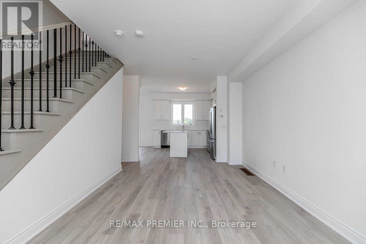 57 Union Boulevard, Wasaga Beach, Ontario  L9Z 0M2 - Photo 7 - S12757132