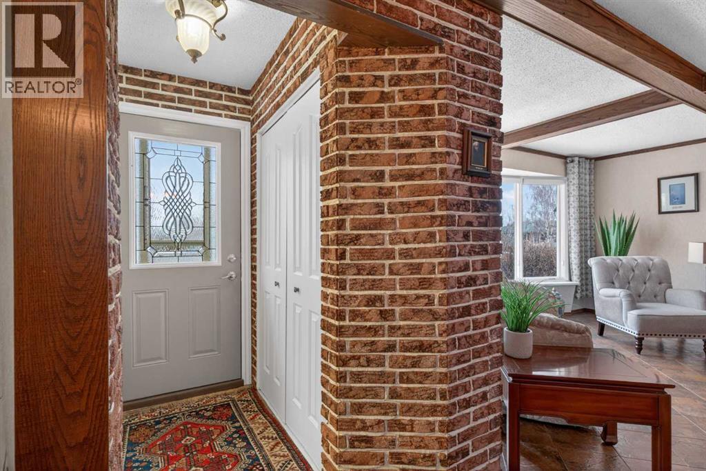 19 Beaupre Crescent Nw, Calgary, Alberta  T3B 2S9 - Photo 5 - A2290158