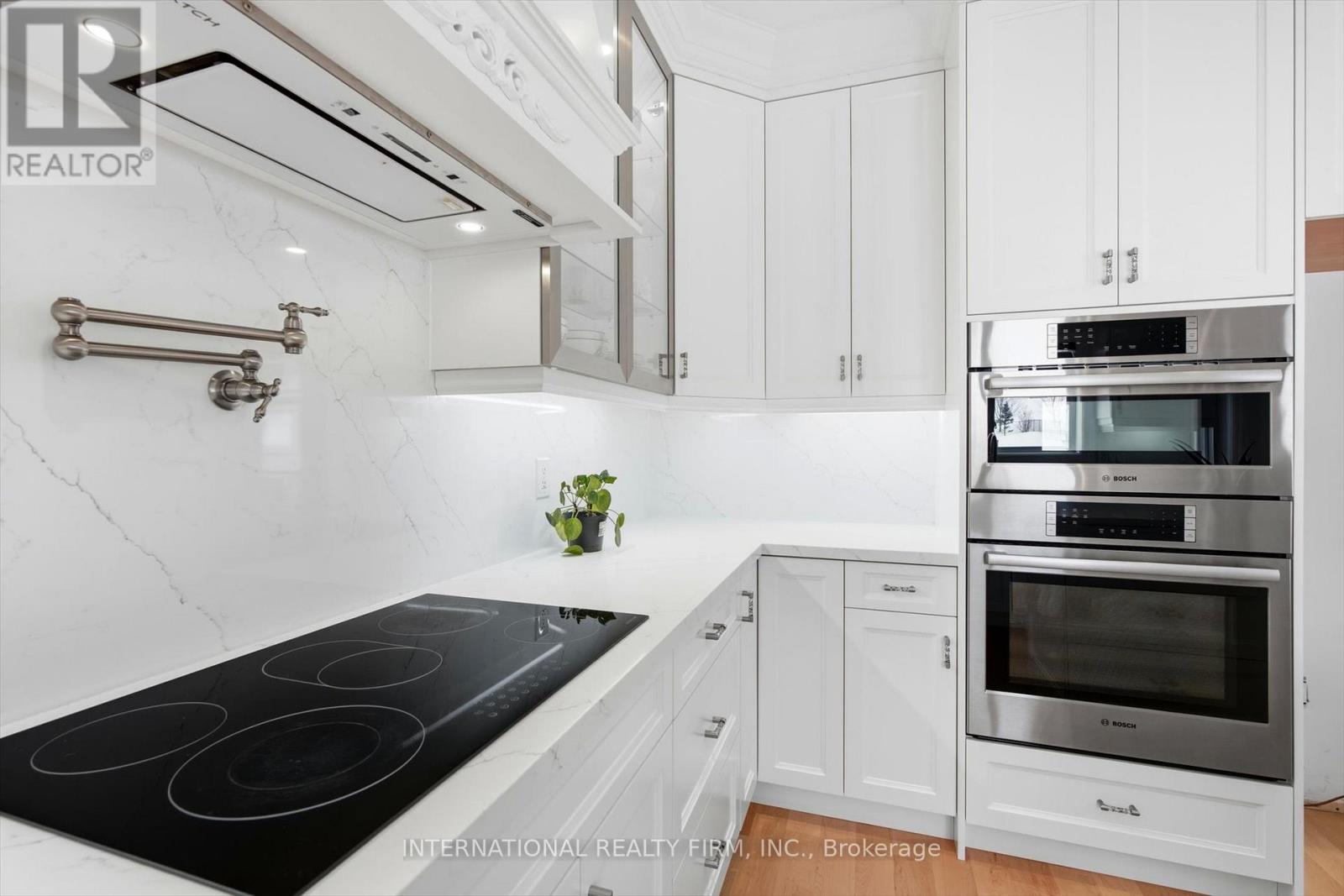 130 Andrews Drive, Bradford West Gwillimbury, Ontario  L0G 1A0 - Photo 14 - N12837738