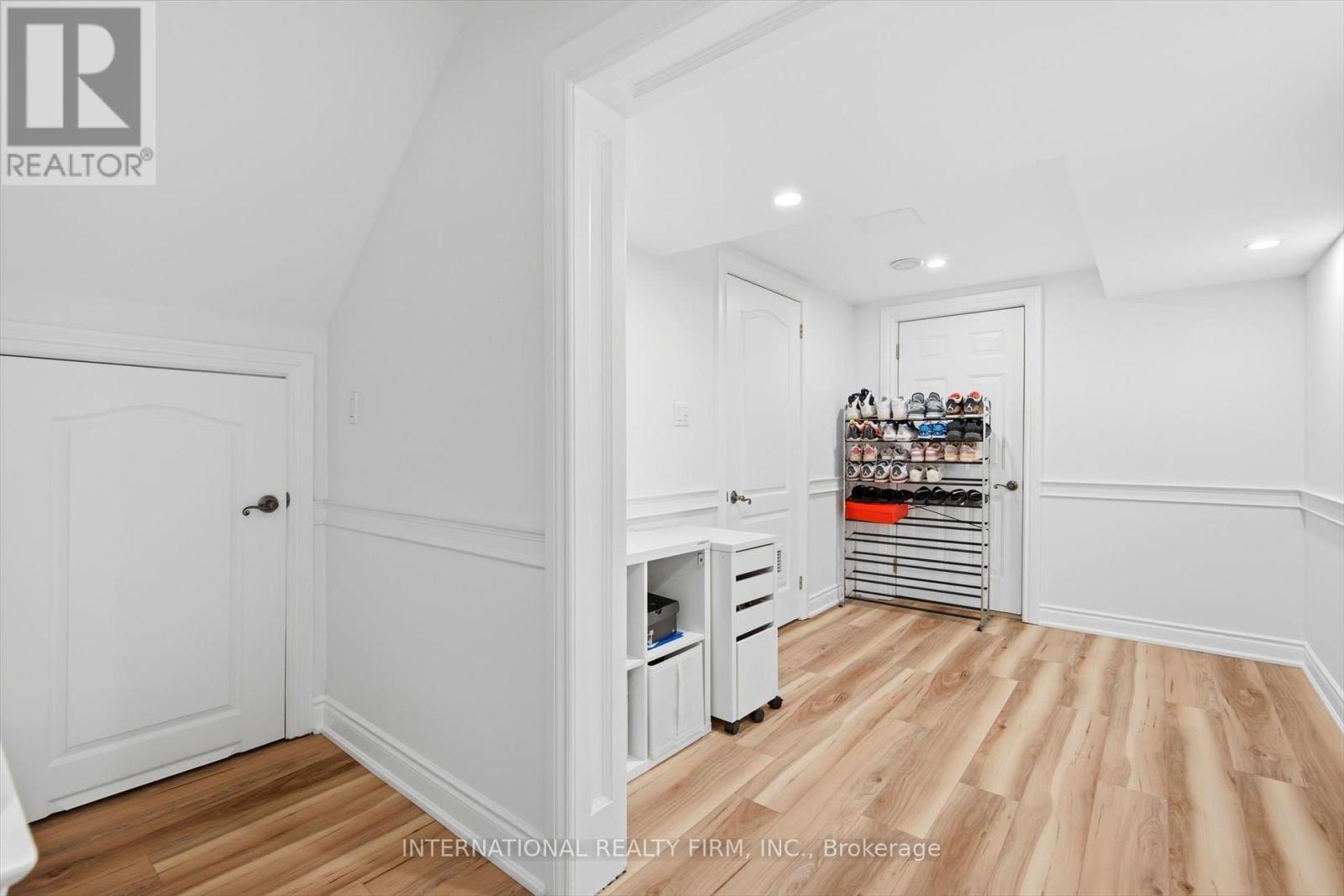 130 Andrews Drive, Bradford West Gwillimbury, Ontario  L0G 1A0 - Photo 34 - N12837738