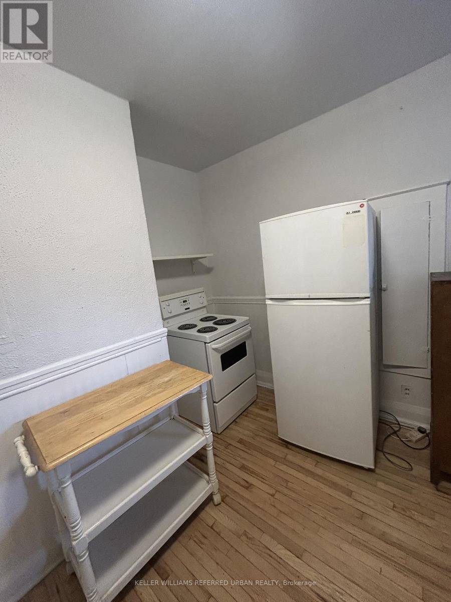 6 - 28 Springhurst Avenue, Toronto, Ontario  M6K 1B3 - Photo 5 - W12857426