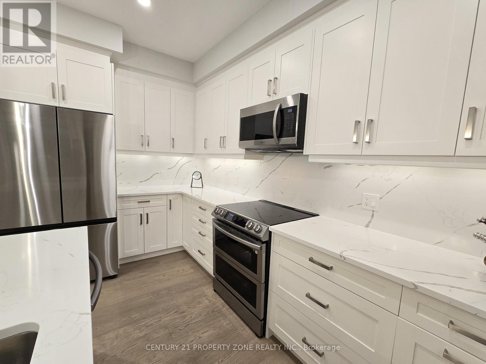 33 - 143 Elgin Street N, Cambridge, Ontario  N1R 5H6 - Photo 4 - X12857434