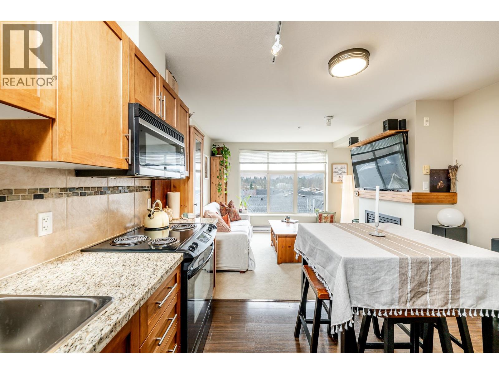 421 1211 Village Green Way, Squamish, British Columbia  V8B 0R7 - Photo 13 - R3097197