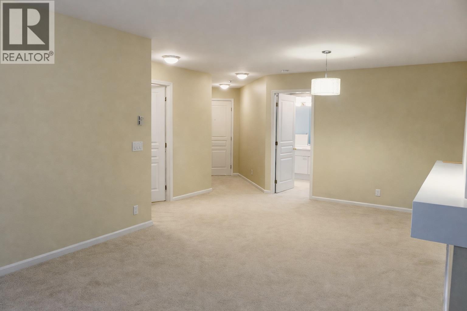 215 1242 Town Centre Boulevard, Coquitlam, British Columbia  V3B 7R6 - Photo 3 - R3097198