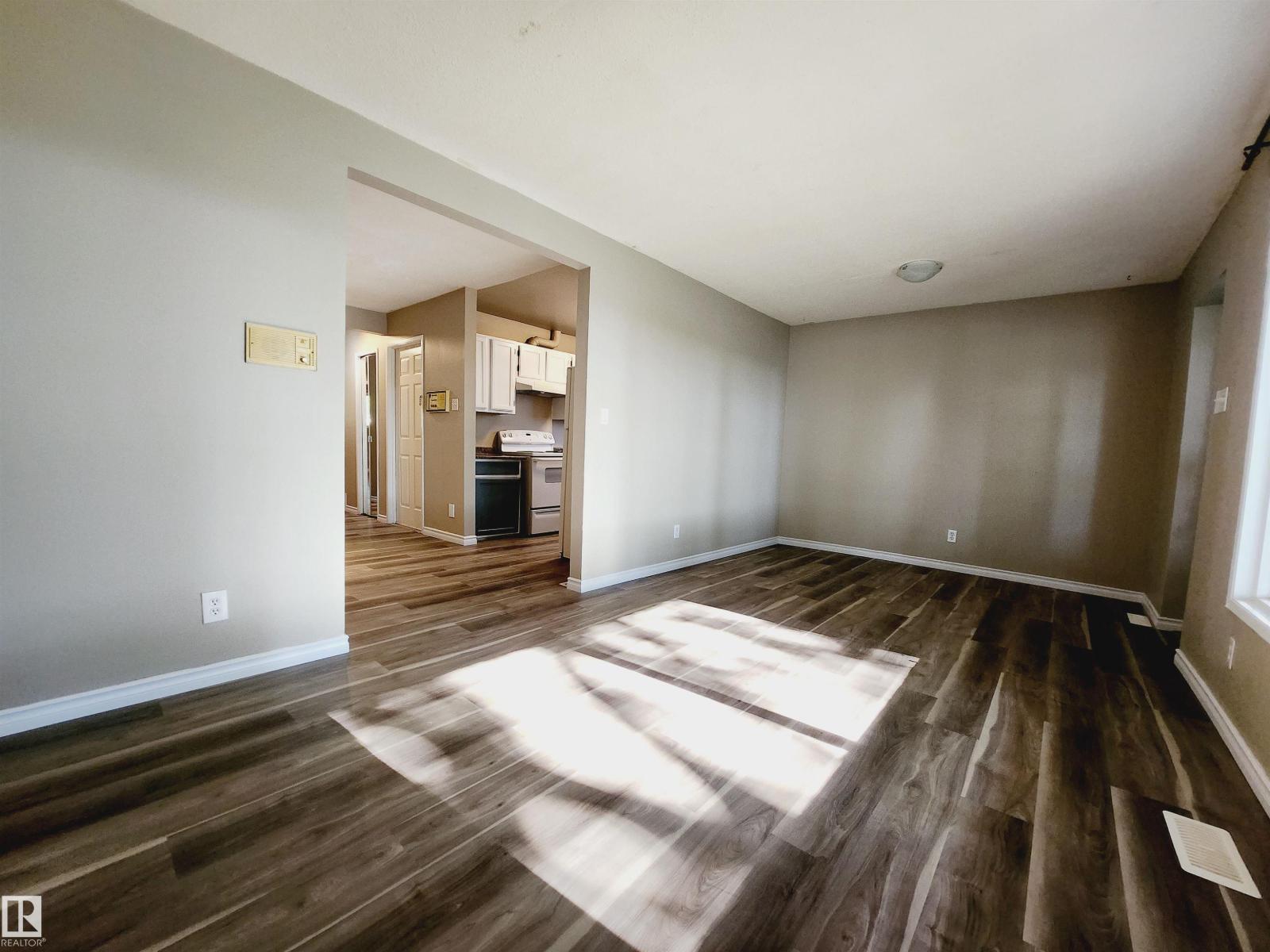 12214 77 St Nw, Edmonton, Alberta  T5B 2H1 - Photo 6 - E4476421