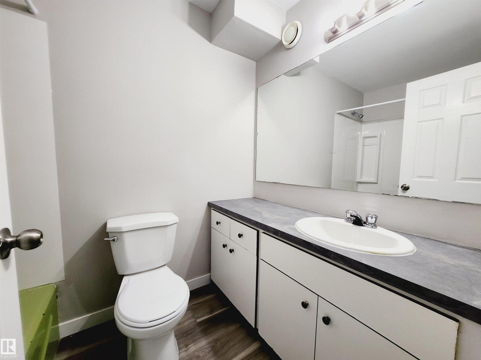 12212-12214 77 St Nw, Edmonton, Alberta  T5B 2G9 - Photo 20 - E4476423